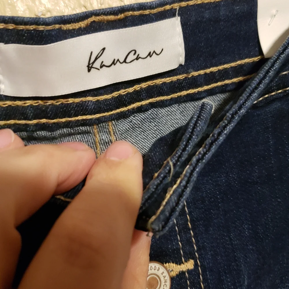KanCan Jeans Button Fly Size 26 (5) flare‎ Distressed Stretchy